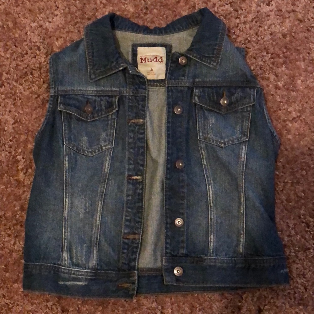 Sleeveless Jean Jacket